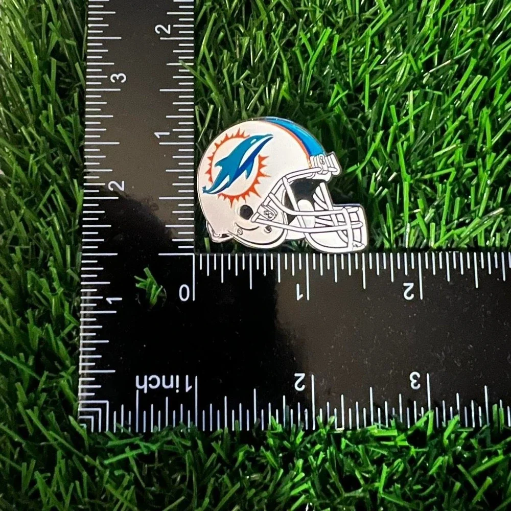 Miami Dolphins pin